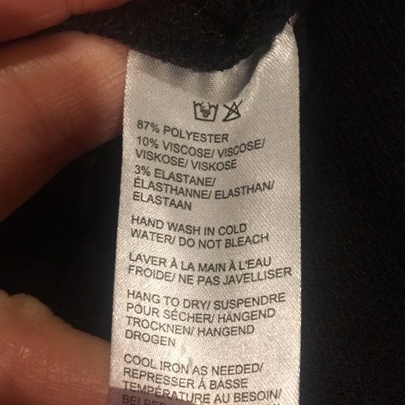 Black sparkly ruffle top - Picture 7 of 7